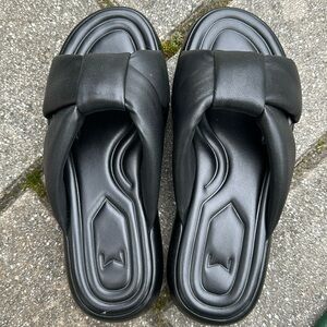 Marc Fisher Vayle sandals